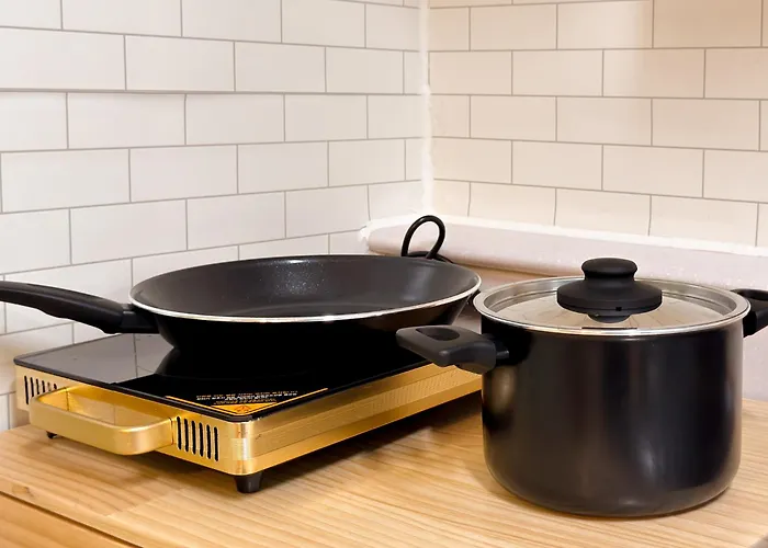 동대입구역5분, 공항버스4분 - 동대문,명동,종로,이태원10분 최고의 접근성 *